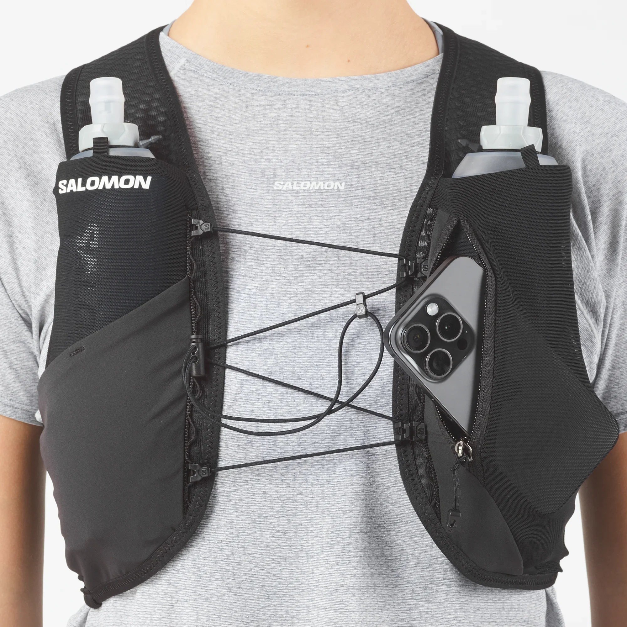 Salomon GRVL Skin 4 Unisex Vest with Flasks - Black - Image 3